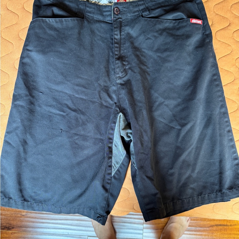 Size 32 Element “Burleys” Black Shorts
